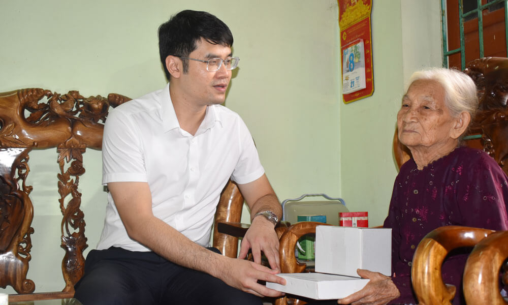 quà tặng đại hội cựu chiến binh